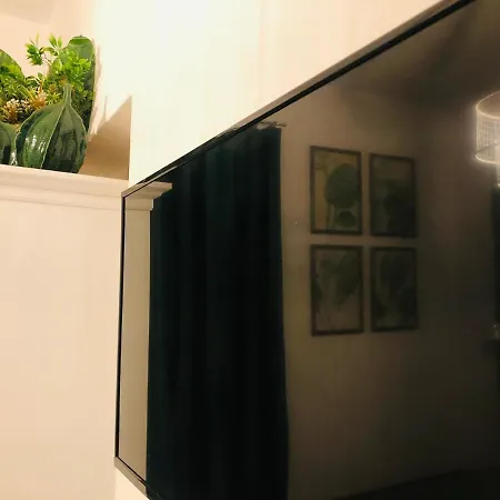 Domus Alberta Bed and Breakfast Λέτσε